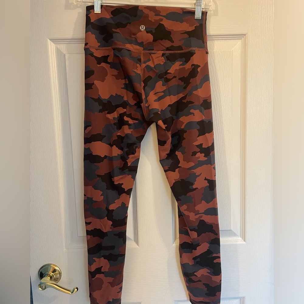 Lulu wonder train leggings